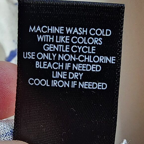 Torrid White and Blue Floral Blouse - Picture 11 of 16